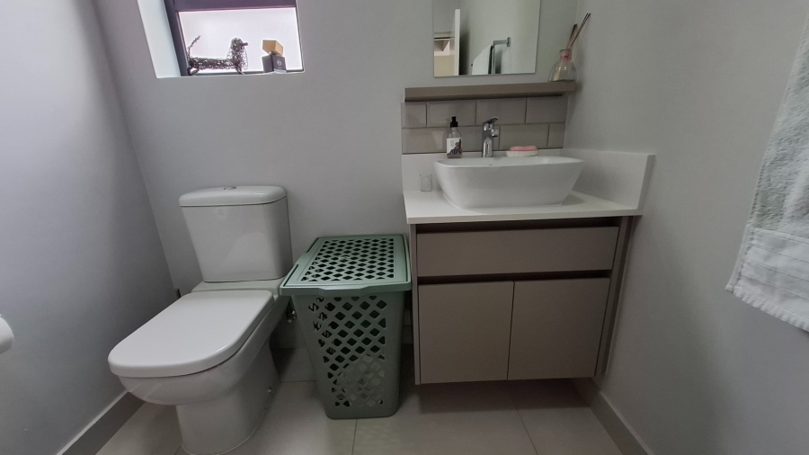 2 Bedroom Property for Sale in Hartland Lifestyle Estate Western Cape